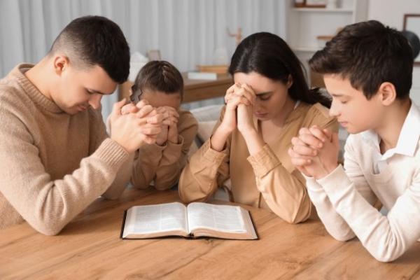 Phút Hồi Tâm Ngày Cuối Năm Trong Gia Đình
